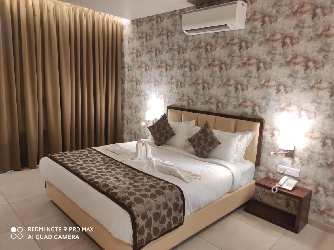 קולהאפור Hotel Shlok מראה חיצוני תמונה