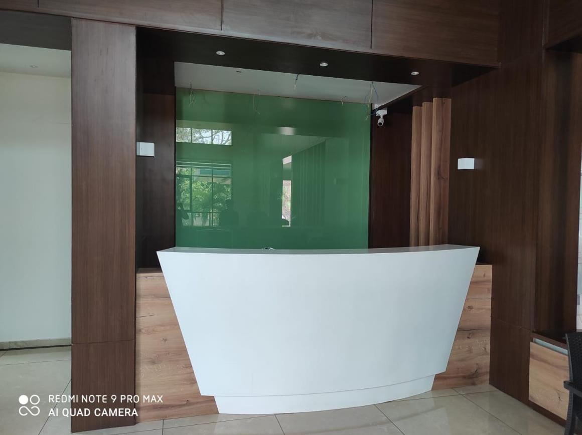 קולהאפור Hotel Shlok מראה חיצוני תמונה