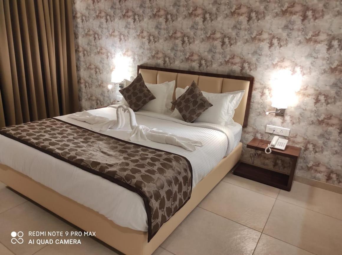 קולהאפור Hotel Shlok מראה חיצוני תמונה